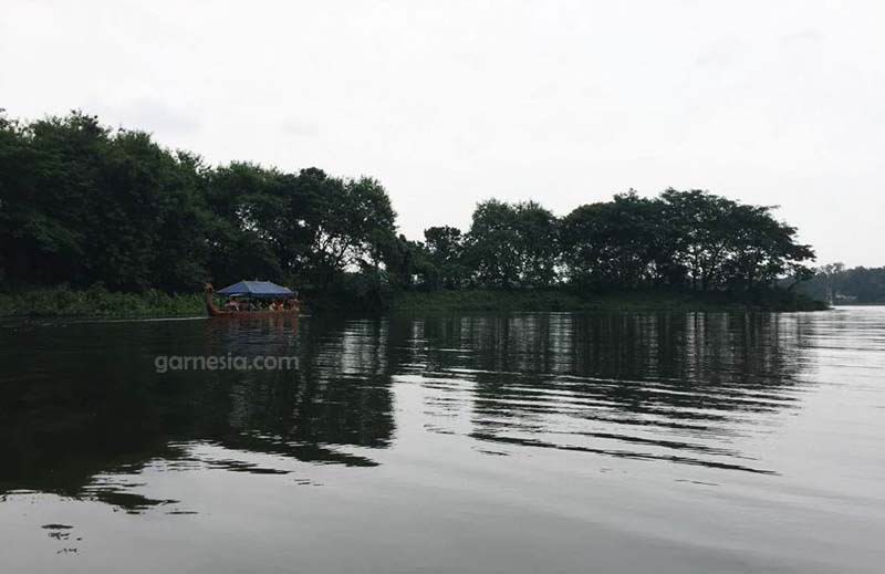 Danau Buatan Mekarsari